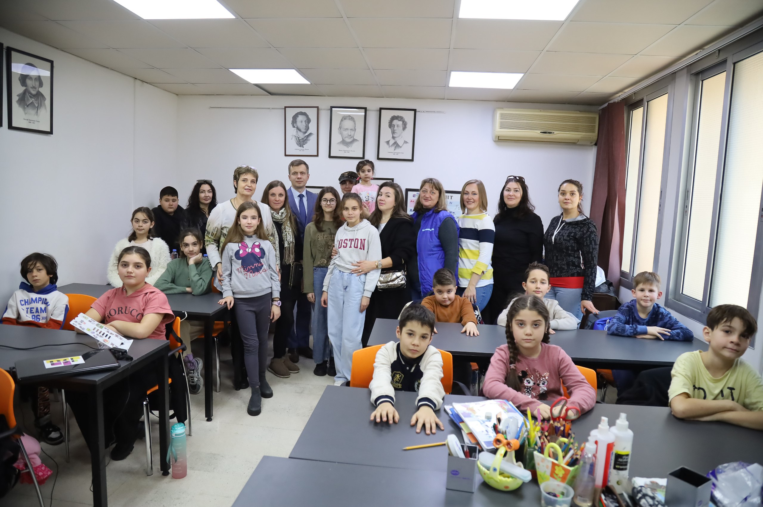 تم الاحتفال بيوم العامل الدبلوماسي في البيت الروسي في لبنان