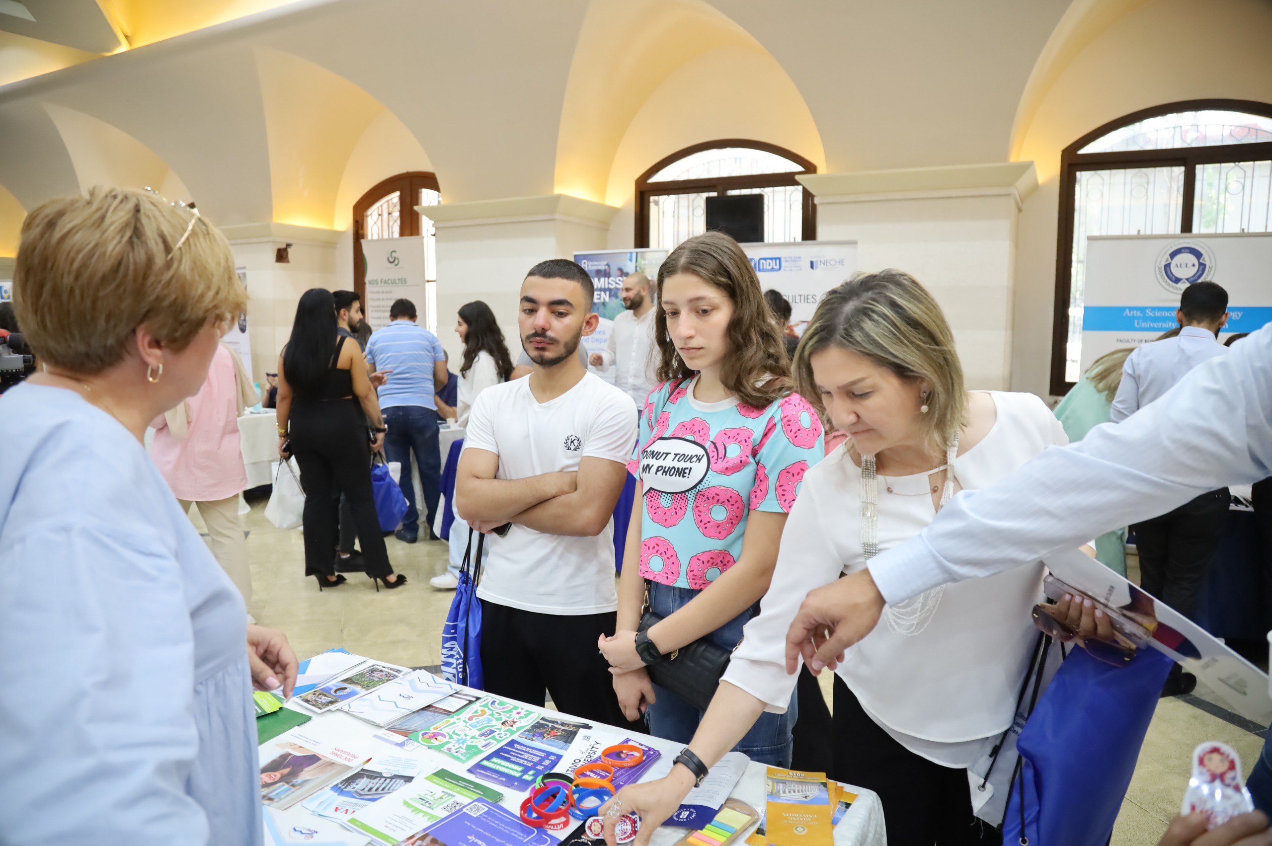 شارك البيت الروسي في بيروت في معرض تعليمي